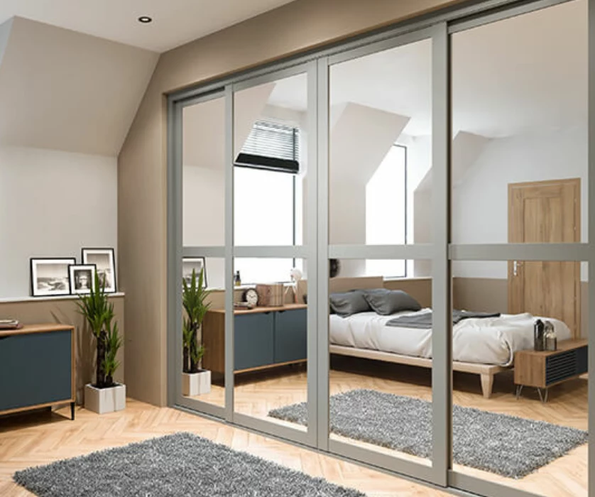 slding door mirrored